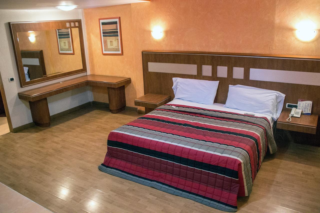 Autohotel Ilussion Cordoba Exterior photo